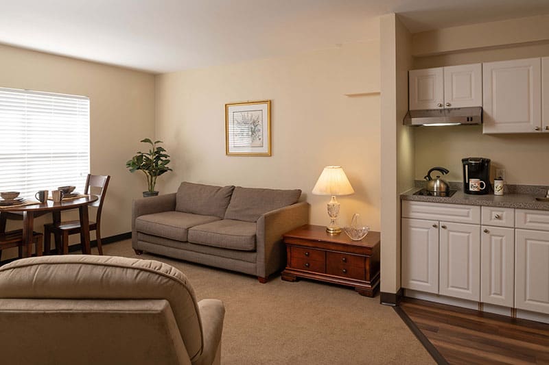 Charter Senior Living of Woodbridge Living Room