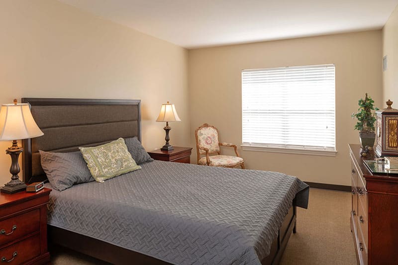 Charter Senior Living of Woodbridge Bedroom
