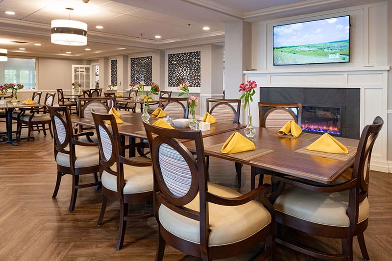 Charter Senior Living of Woodbridge Dining Room
