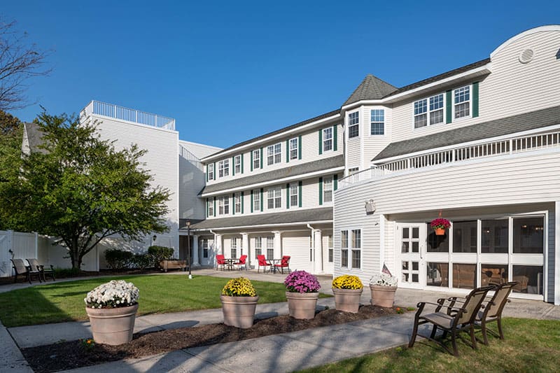 Charter Senior Living of Woodbridge Courtyard